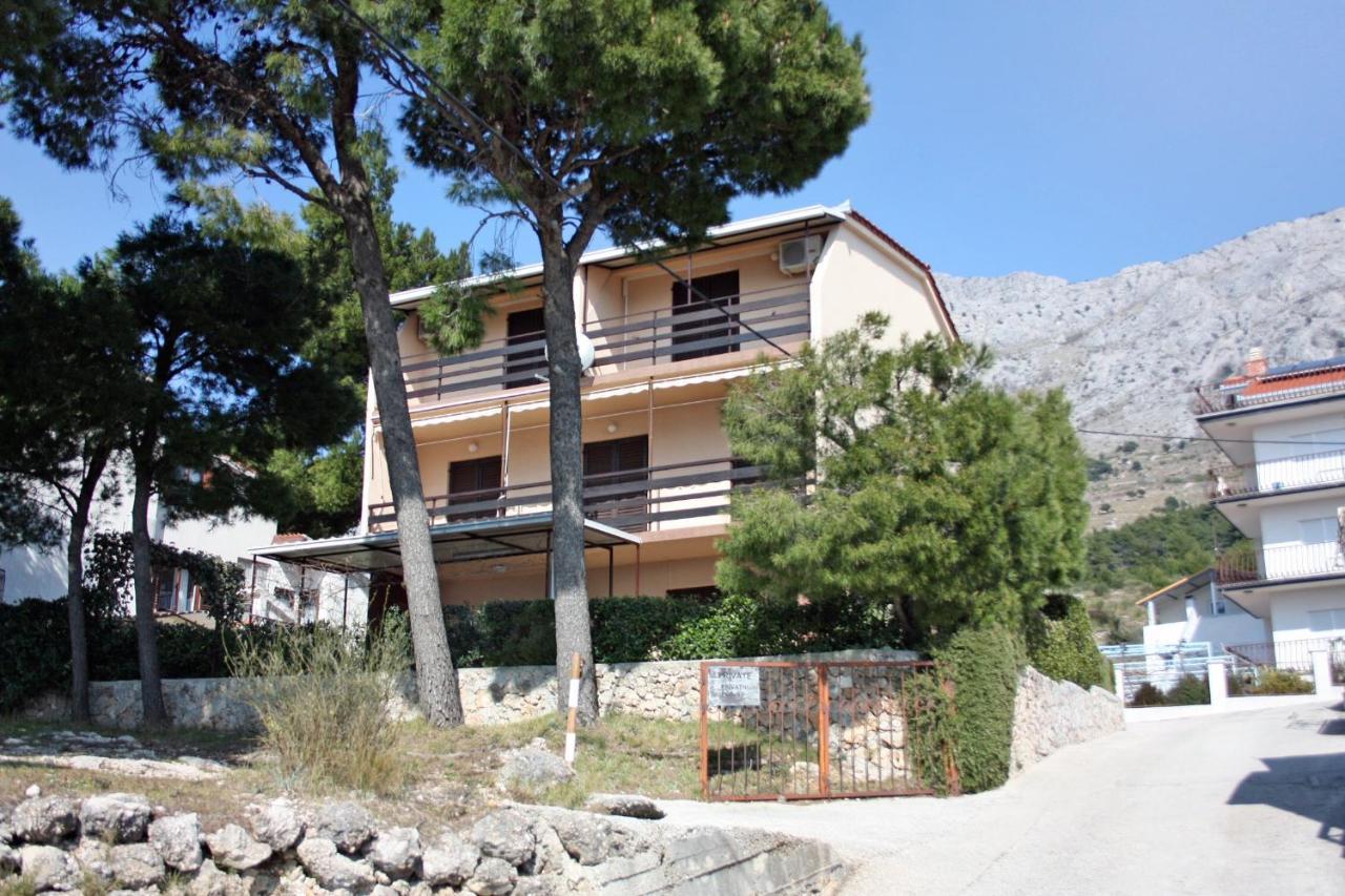 Apartments By The Sea Nemira, Omis - 5884 Tice Екстер'єр фото